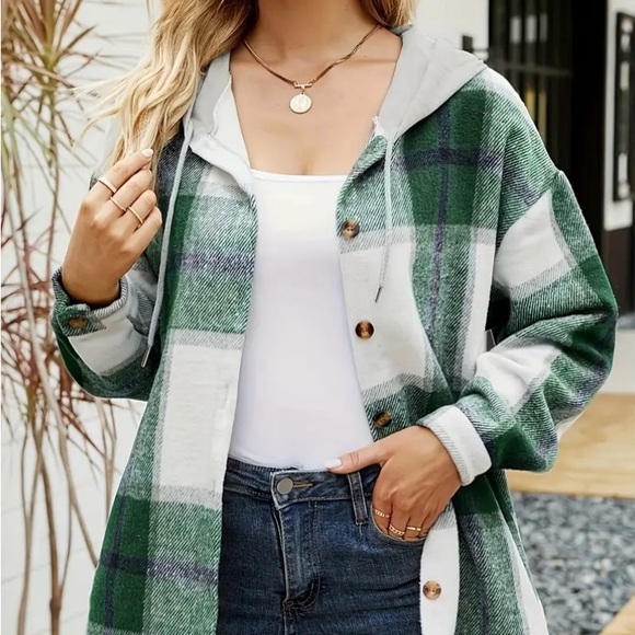 Buffalo Plaid Hooded Shacket Button Down - Picture 4 of 14